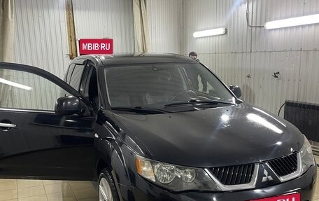 Mitsubishi Outlander III рестайлинг 3, 2008 год, 725 000 рублей, 15 фотография