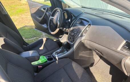 Opel Astra J, 2013 год, 680 000 рублей, 2 фотография