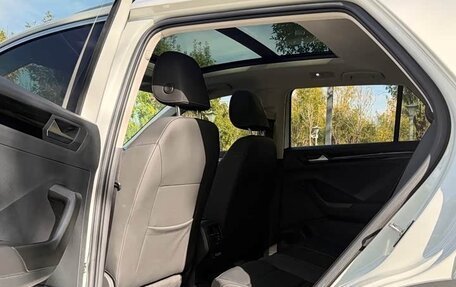 Volkswagen T-Roc I, 2022 год, 1 650 000 рублей, 13 фотография