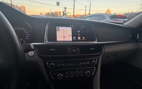 KIA Optima IV рестайлинг, 2017 год, 1 800 000 рублей, 10 фотография