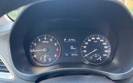 Hyundai Solaris II рестайлинг, 2018 год, 1 350 000 рублей, 8 фотография