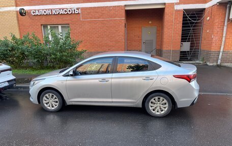 Hyundai Solaris II рестайлинг, 2018 год, 1 350 000 рублей, 7 фотография