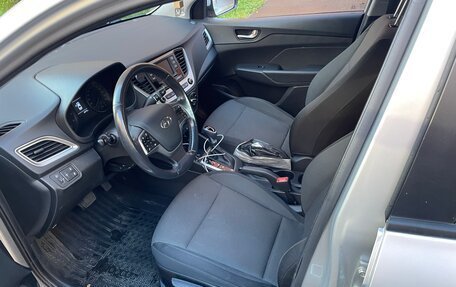 Hyundai Solaris II рестайлинг, 2018 год, 1 350 000 рублей, 5 фотография