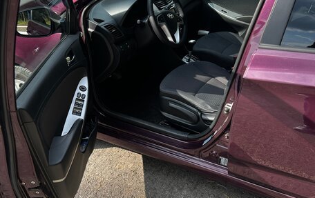 Hyundai Solaris II рестайлинг, 2012 год, 858 000 рублей, 3 фотография