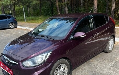 Hyundai Solaris II рестайлинг, 2012 год, 858 000 рублей, 5 фотография