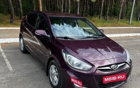 Hyundai Solaris II рестайлинг, 2012 год, 858 000 рублей, 6 фотография