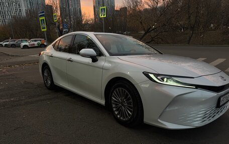 Toyota Camry, 2024 год, 3 900 000 рублей, 8 фотография