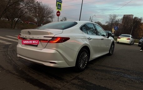 Toyota Camry, 2024 год, 3 900 000 рублей, 5 фотография