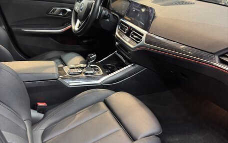 BMW 3 серия, 2020 год, 3 350 000 рублей, 10 фотография