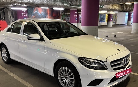 Mercedes-Benz C-Класс, 2019 год, 2 900 000 рублей, 4 фотография