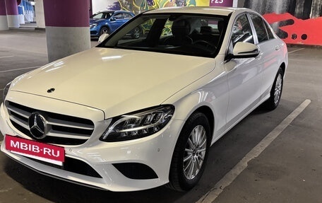 Mercedes-Benz C-Класс, 2019 год, 2 900 000 рублей, 2 фотография