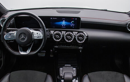 Mercedes-Benz CLA, 2020 год, 3 447 000 рублей, 13 фотография