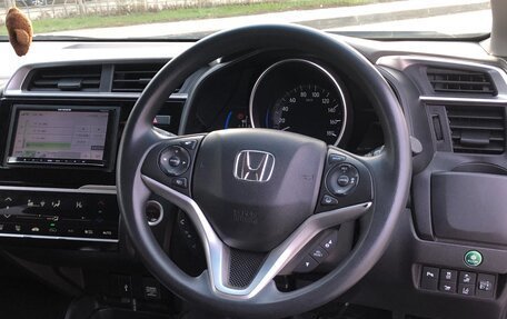 Honda Fit III, 2019 год, 1 350 000 рублей, 14 фотография