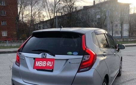 Honda Fit III, 2019 год, 1 350 000 рублей, 4 фотография