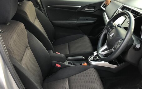 Honda Fit III, 2019 год, 1 350 000 рублей, 18 фотография