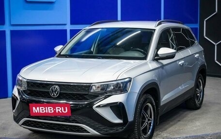 Volkswagen Taos, 2021 год, 2 840 000 рублей, 2 фотография