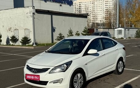 Hyundai Solaris II рестайлинг, 2014 год, 1 000 000 рублей, 1 фотография