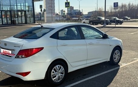 Hyundai Solaris II рестайлинг, 2014 год, 1 000 000 рублей, 3 фотография