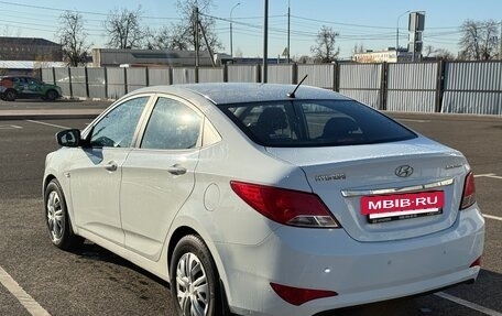 Hyundai Solaris II рестайлинг, 2014 год, 1 000 000 рублей, 4 фотография