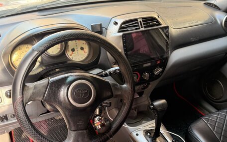 Toyota RAV4, 2000 год, 750 000 рублей, 16 фотография