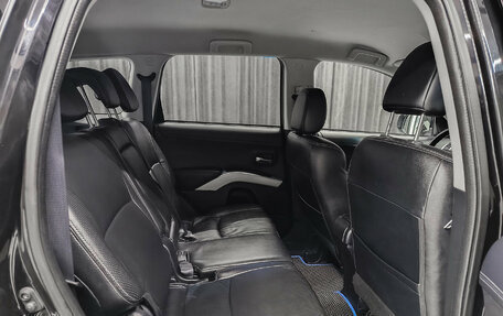 Mitsubishi Outlander III рестайлинг 3, 2011 год, 1 199 000 рублей, 13 фотография