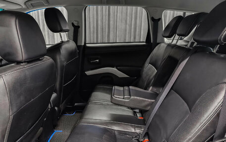 Mitsubishi Outlander III рестайлинг 3, 2011 год, 1 199 000 рублей, 12 фотография