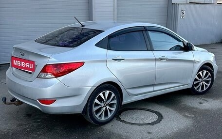 Hyundai Solaris II рестайлинг, 2013 год, 650 000 рублей, 3 фотография