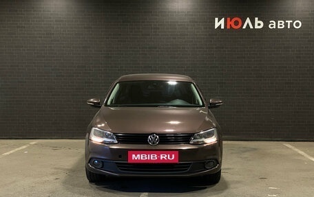 Volkswagen Jetta VII, 2014 год, 1 100 000 рублей, 2 фотография