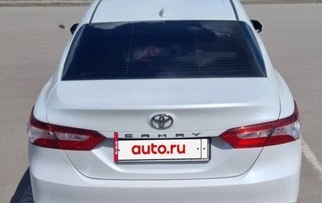 Toyota Camry, 2019 год, 2 700 000 рублей, 6 фотография
