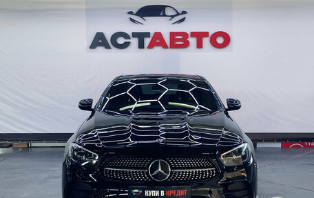 Mercedes-Benz E-Класс, 2020 год, 4 650 000 рублей, 2 фотография