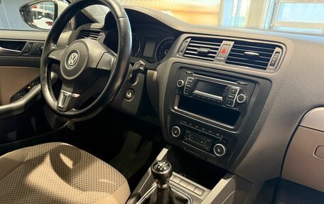 Volkswagen Jetta VII, 2012 год, 699 000 рублей, 18 фотография