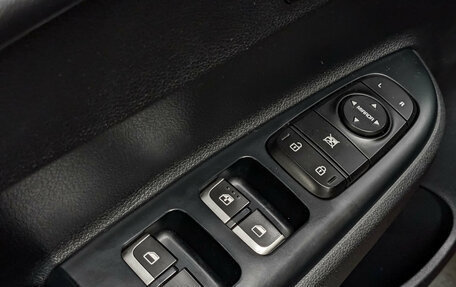 KIA Rio IV, 2019 год, 1 550 000 рублей, 30 фотография