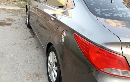 Hyundai Solaris II рестайлинг, 2015 год, 1 180 000 рублей, 3 фотография