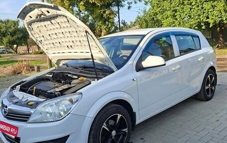 Opel Astra H, 2013 год, 790 000 рублей, 2 фотография