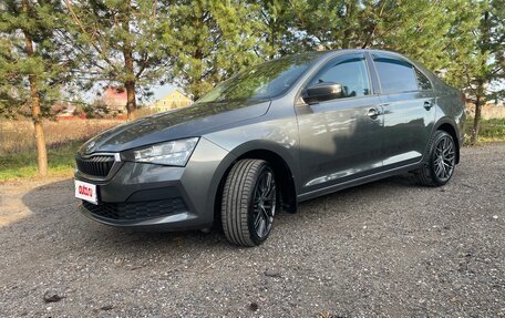 Skoda Rapid II, 2021 год, 1 800 000 рублей, 13 фотография