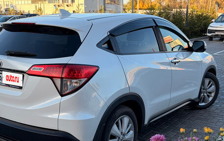 Honda Vezel, 2018 год, 1 580 000 рублей, 4 фотография