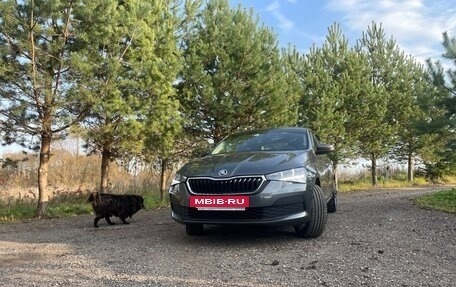 Skoda Rapid II, 2021 год, 1 800 000 рублей, 12 фотография
