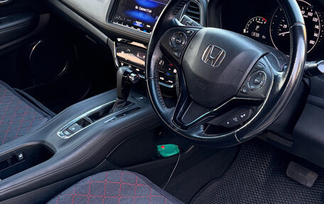 Honda Vezel, 2018 год, 1 580 000 рублей, 11 фотография