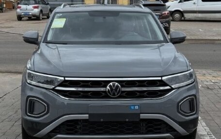 Volkswagen T-Roc I, 2026 год, 2 330 000 рублей, 2 фотография