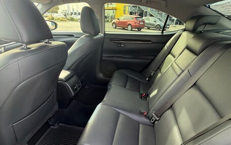 Lexus ES VII, 2016 год, 2 500 000 рублей, 10 фотография
