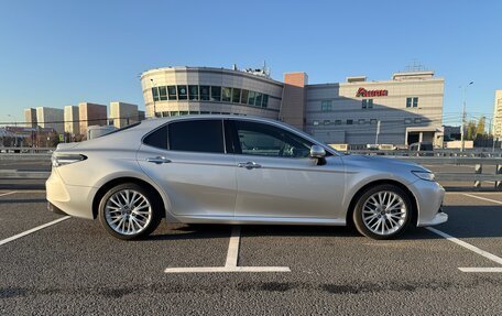 Toyota Camry, 2019 год, 2 950 000 рублей, 7 фотография