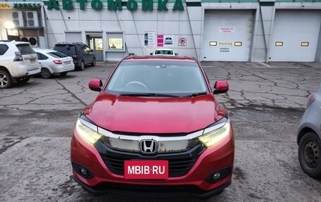 Honda Vezel, 2018 год, 1 680 000 рублей, 2 фотография