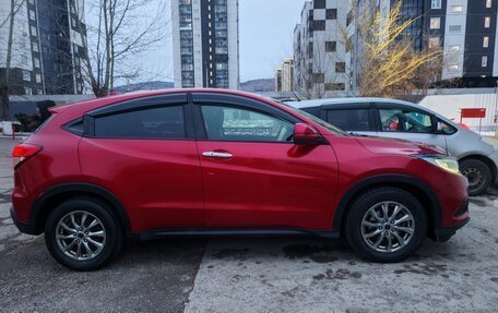 Honda Vezel, 2018 год, 1 680 000 рублей, 8 фотография