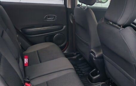 Honda Vezel, 2018 год, 1 680 000 рублей, 19 фотография