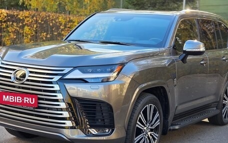 Lexus LX, 2022 год, 15 000 000 рублей, 2 фотография