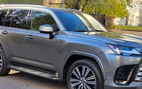 Lexus LX, 2022 год, 15 000 000 рублей, 14 фотография