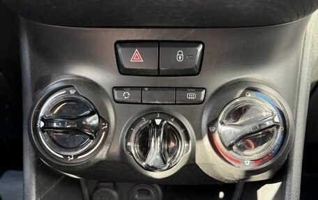 Peugeot 2008 II, 2016 год, 1 319 000 рублей, 17 фотография