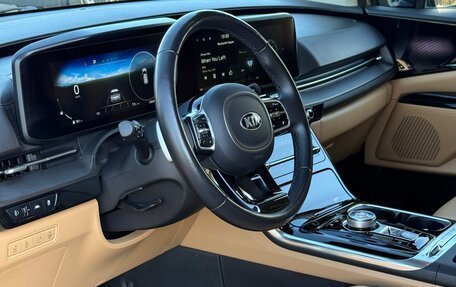 KIA Carnival, 2021 год, 3 590 000 рублей, 18 фотография