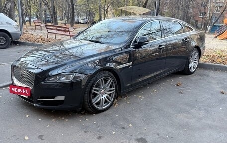 Jaguar XJ IV (X351), 2017 год, 4 200 000 рублей, 15 фотография