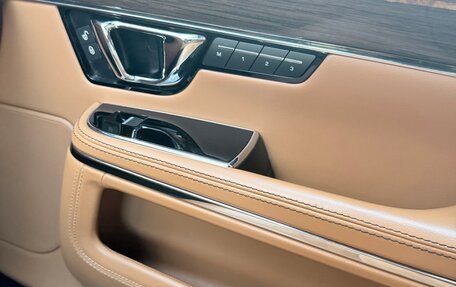 Jaguar XJ IV (X351), 2017 год, 4 200 000 рублей, 23 фотография